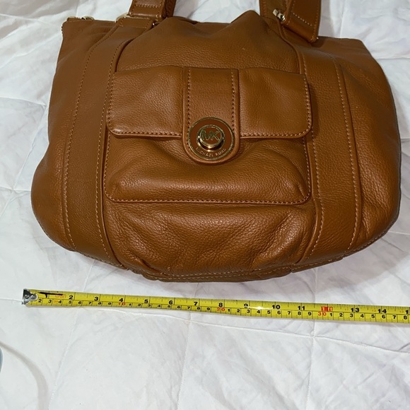 Mint Michael Kors Beautiful Soft Leather camel boho slouchy shoulder bag - Picture 9 of 16